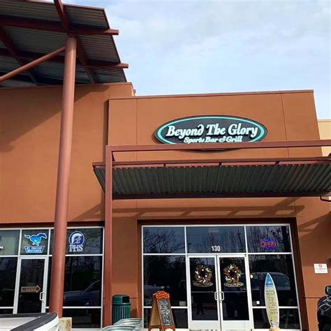 beyond the glory sports bar and grill